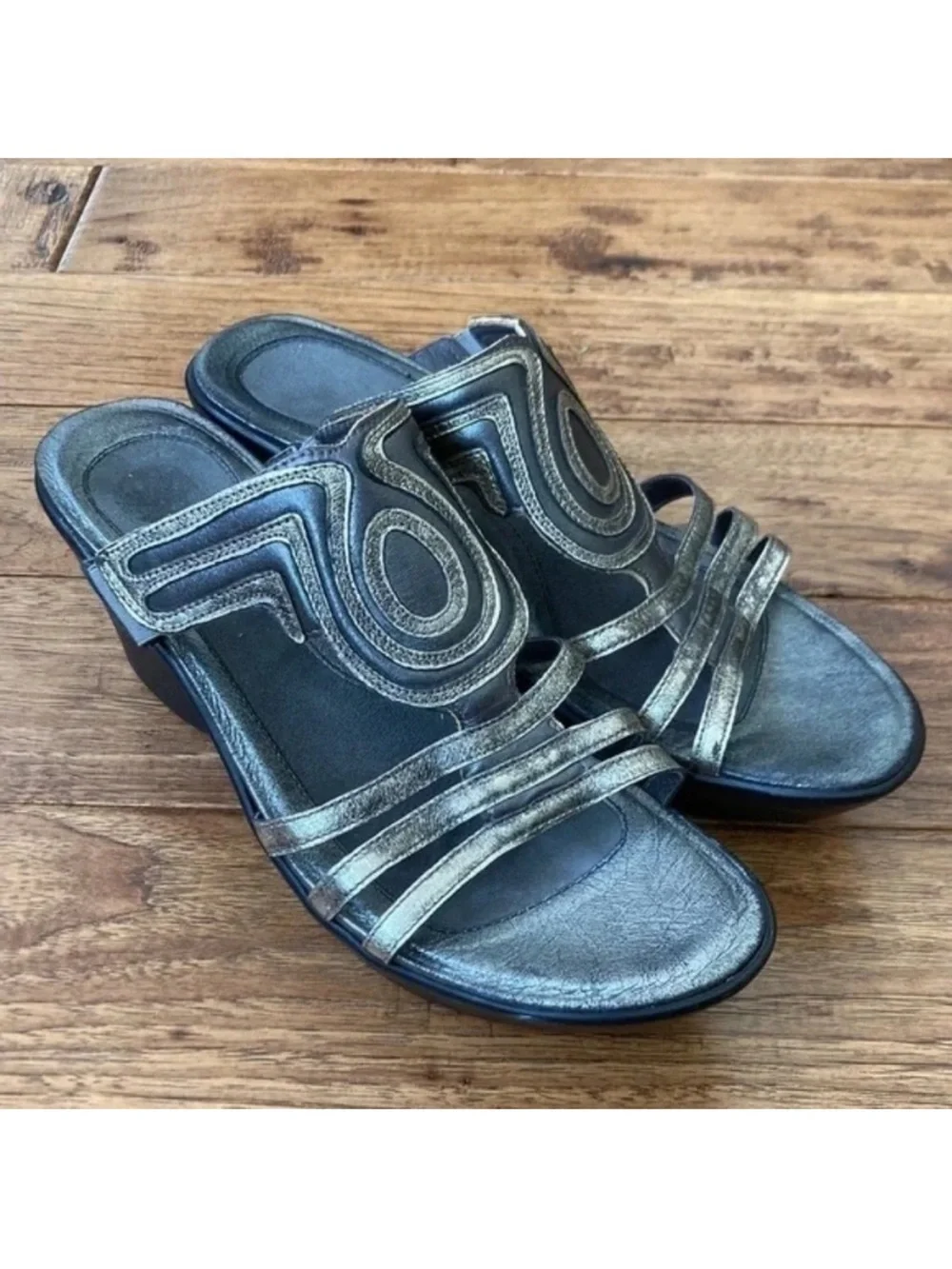 Naot Metallic Pewter Platform Wedge Slide Sandals Comfort Size 41
